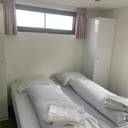 Enkhuizer Cube Elite Paradiso Mit Zaun Haus Nr 211 Feriehus Enkhuizen