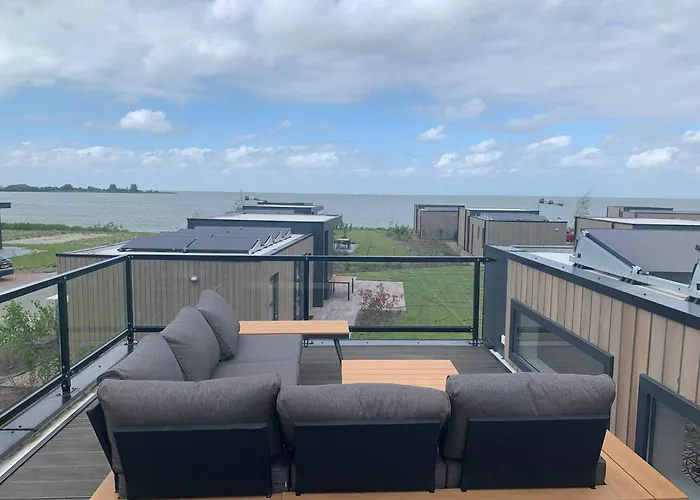 Enkhuizer Cube Elite Paradiso Mit Zaun Haus Nr 211 Hébergement de vacances Enkhuizen